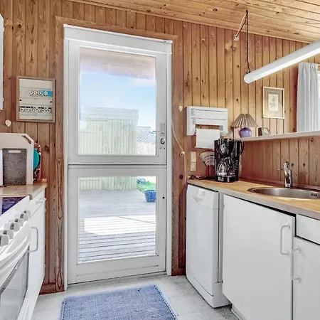 2 Bedroom Lovely In Holiday home Haderslev