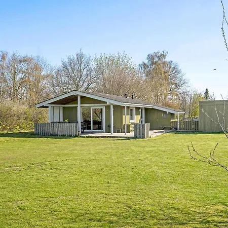 Holiday home 2 Bedroom Lovely In