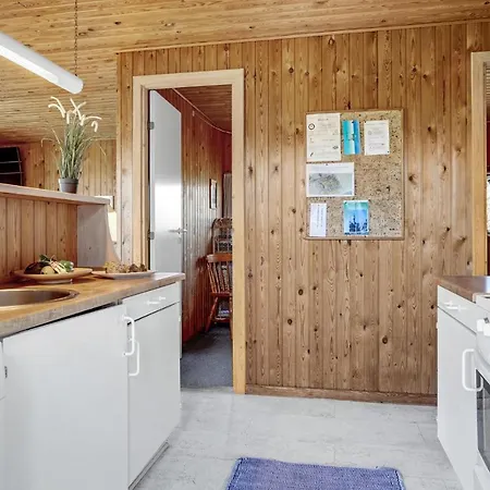 2 Bedroom Lovely In *