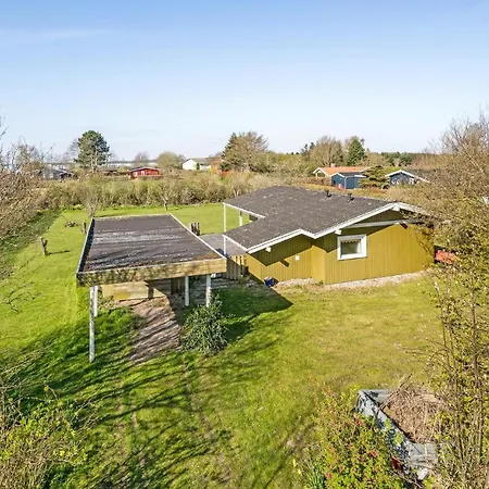 Holiday home 2 Bedroom Lovely In